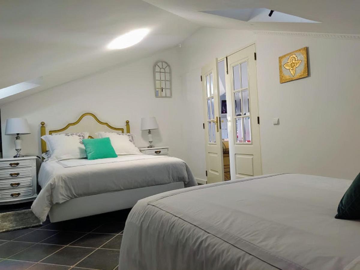 Attic Bay Apartment กามารา ดิ โลบุช ภายนอก รูปภาพ