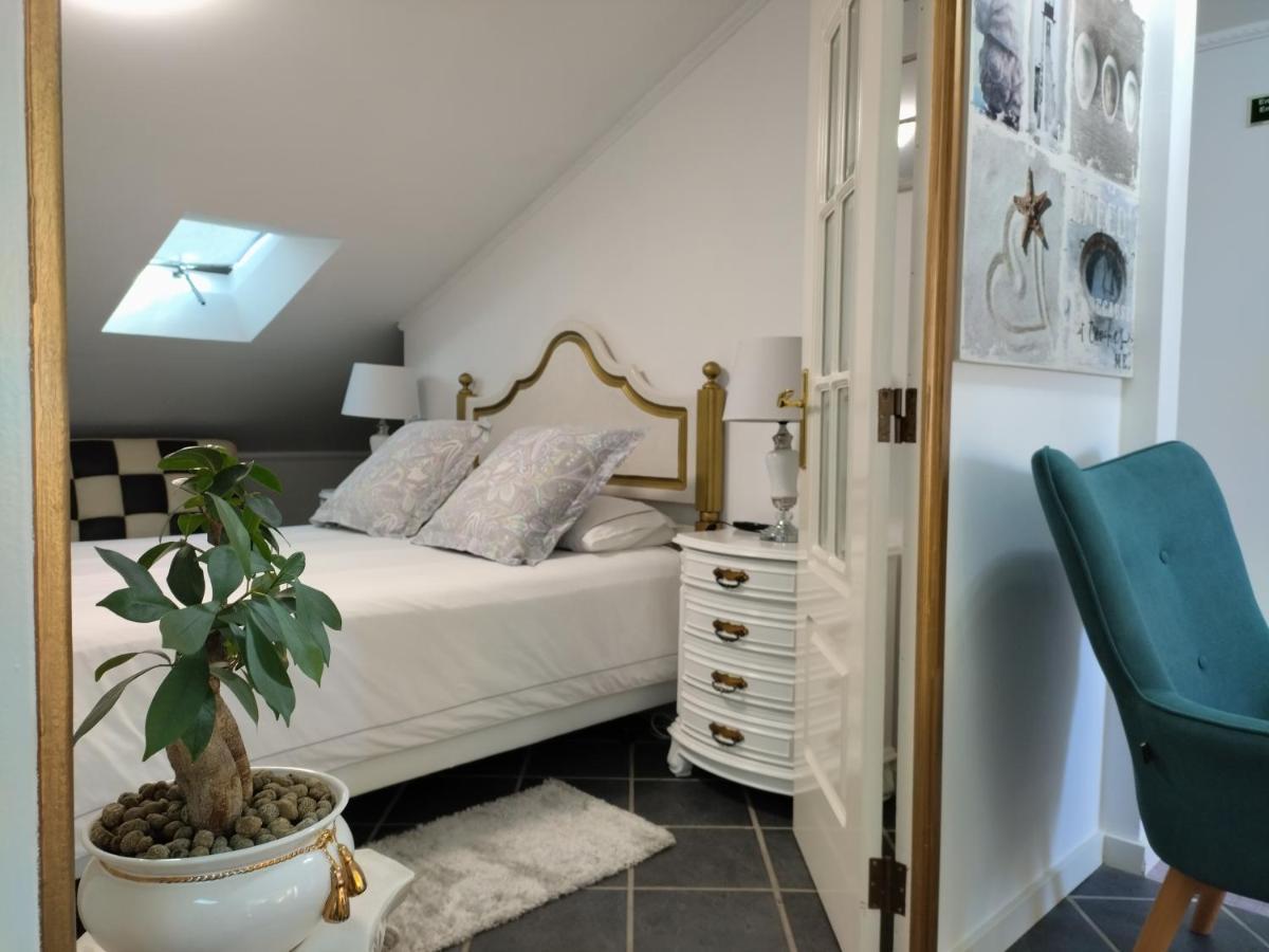 Attic Bay Apartment กามารา ดิ โลบุช ภายนอก รูปภาพ
