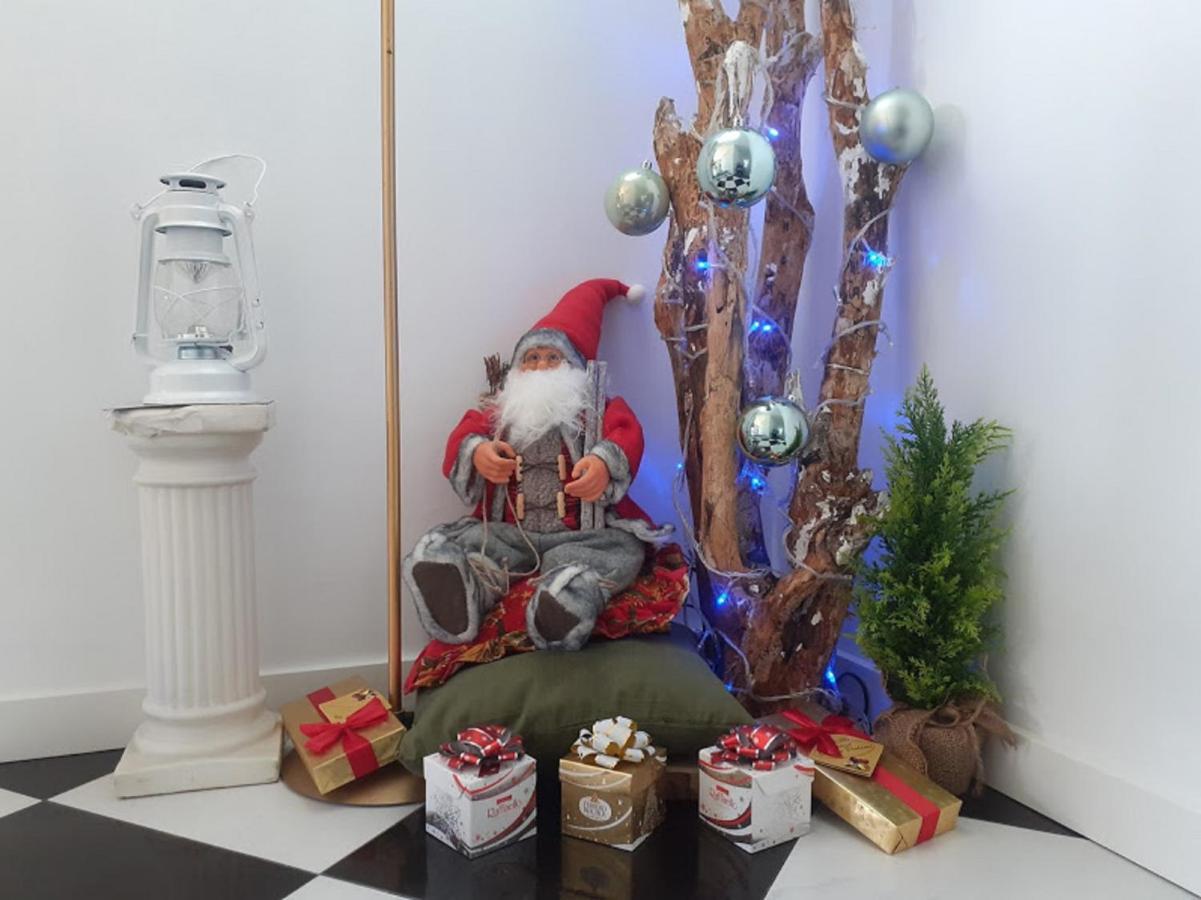 Attic Bay Apartment กามารา ดิ โลบุช ภายนอก รูปภาพ