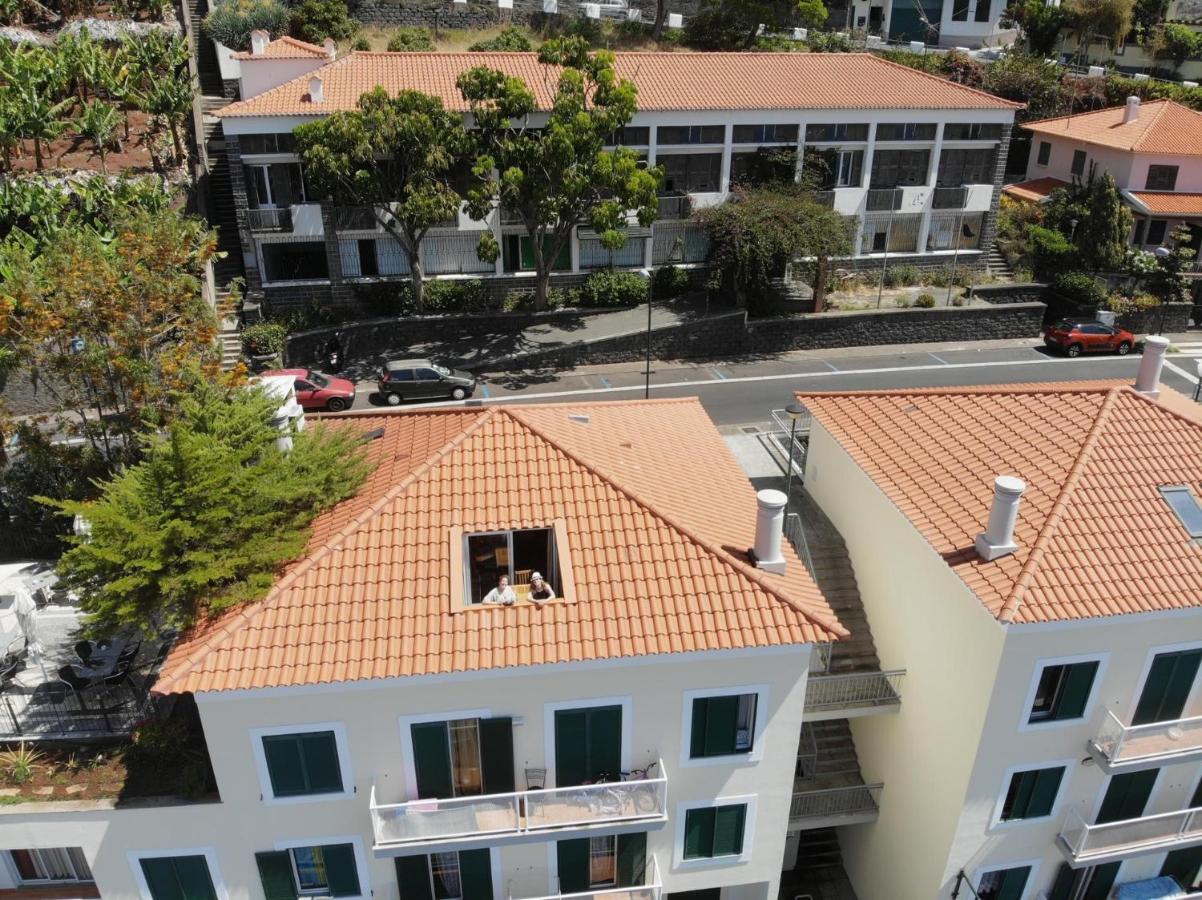 Attic Bay Apartment กามารา ดิ โลบุช ภายนอก รูปภาพ