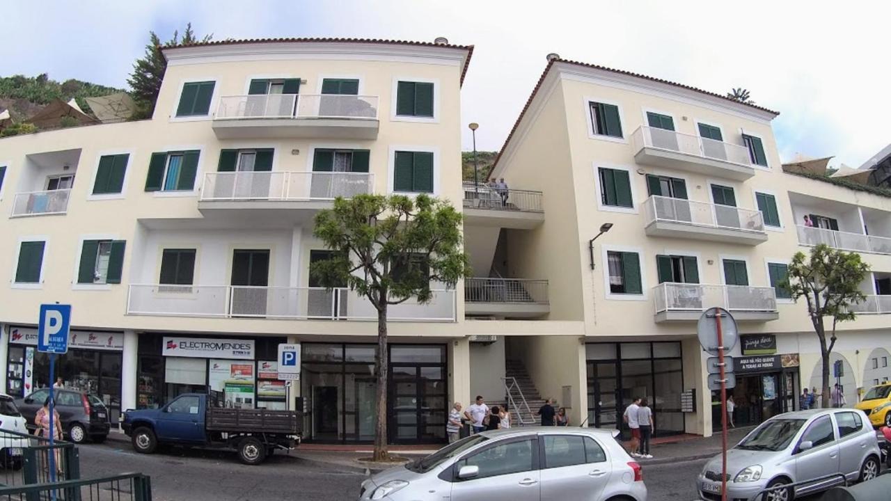 Attic Bay Apartment กามารา ดิ โลบุช ภายนอก รูปภาพ